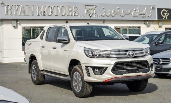 Buy Import Toyota Hilux White Car in Import - Dubai in Abhasia Buy Import Toyota Hilux White Car in Import - Dubai in Abhasia