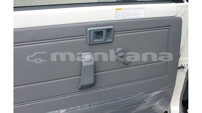 Big with watermark toyota land cruiser abhasia import dubai 2322