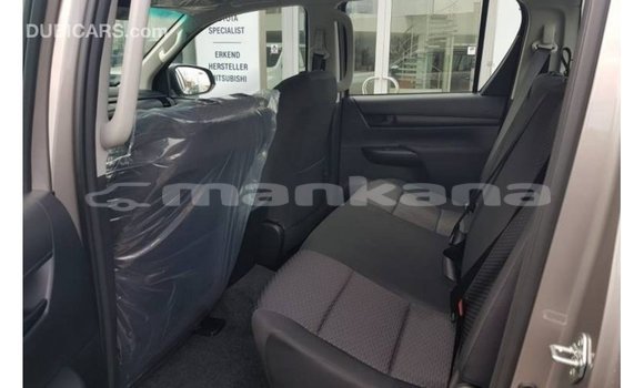 Buy Import Toyota Hilux Brown Car in Import - Dubai in Abhasia Buy Import Toyota Hilux Brown Car in Import - Dubai in Abhasia