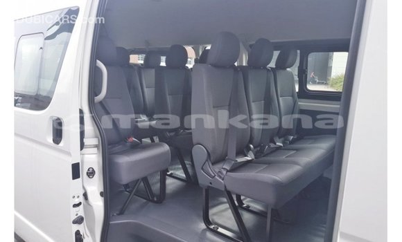 Buy Import Toyota Hiace White Car in Import - Dubai in Abhasia Buy Import Toyota Hiace White Car in Import - Dubai in Abhasia