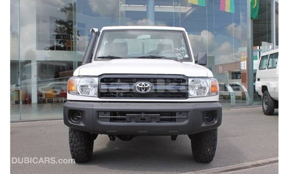 Buy Import Toyota Land Cruiser White Car in Import - Dubai in Abhasia Buy Import Toyota Land Cruiser White Car in Import - Dubai in Abhasia