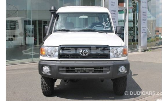 Buy Import Toyota Land Cruiser White Car in Import - Dubai in Abhasia Buy Import Toyota Land Cruiser White Car in Import - Dubai in Abhasia