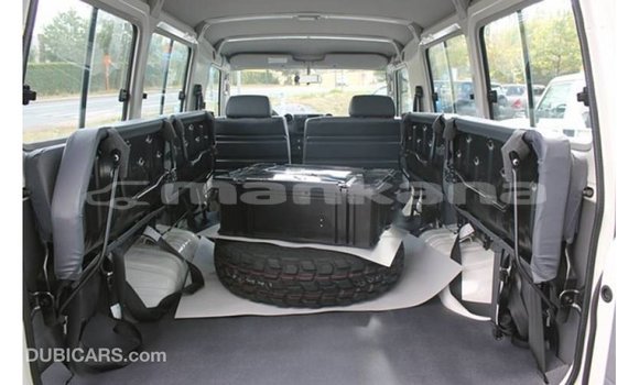 Buy Import Toyota Land Cruiser White Car in Import - Dubai in Abhasia Buy Import Toyota Land Cruiser White Car in Import - Dubai in Abhasia