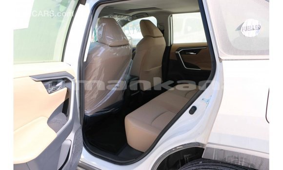 Buy Import Toyota HiAce White Truck in Import - Dubai in Abhasia Buy Import Toyota HiAce White Truck in Import - Dubai in Abhasia