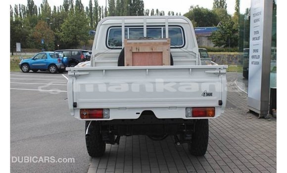Buy Import Toyota Land Cruiser White Car in Import - Dubai in Abhasia Buy Import Toyota Land Cruiser White Car in Import - Dubai in Abhasia