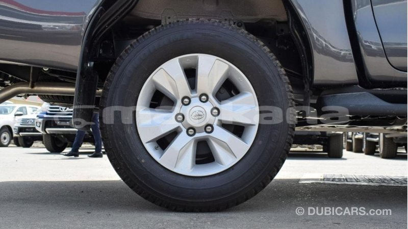 Big with watermark toyota hilux abhasia import dubai 2354