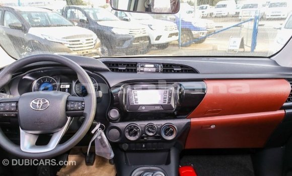 Buy Import Toyota Hilux White Car in Import - Dubai in Abhasia Buy Import Toyota Hilux White Car in Import - Dubai in Abhasia