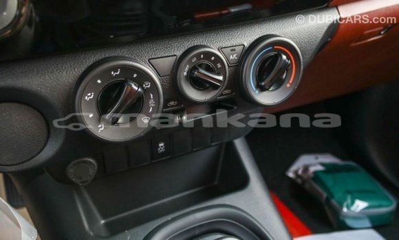 Buy Import Toyota Hilux White Car in Import - Dubai in Abhasia Buy Import Toyota Hilux White Car in Import - Dubai in Abhasia