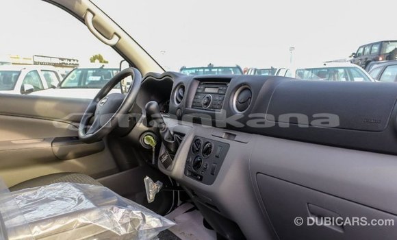 Buy Import Nissan Urvan White Car in Import - Dubai in Abhasia Buy Import Nissan Urvan White Car in Import - Dubai in Abhasia