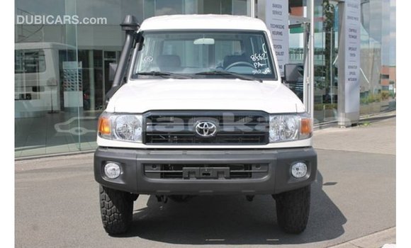 Buy Import Toyota Land Cruiser White Car in Import - Dubai in Abhasia Buy Import Toyota Land Cruiser White Car in Import - Dubai in Abhasia