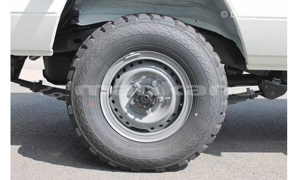 Buy Import Toyota Land Cruiser White Car in Import - Dubai in Abhasia Buy Import Toyota Land Cruiser White Car in Import - Dubai in Abhasia