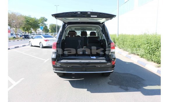 Buy Import Toyota Land Cruiser Black Car in Import - Dubai in Abhasia Buy Import Toyota Land Cruiser Black Car in Import - Dubai in Abhasia