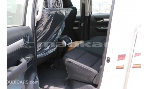 Buy Import Toyota Hilux White Car in Import - Dubai in Abhasia Buy Import Toyota Hilux White Car in Import - Dubai in Abhasia