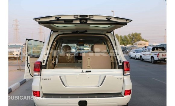 Buy Import Toyota Land Cruiser White Car in Import - Dubai in Abhasia Buy Import Toyota Land Cruiser White Car in Import - Dubai in Abhasia