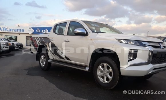 Buy Import Mitsubishi L200 White Car in Import - Dubai in Abhasia Buy Import Mitsubishi L200 White Car in Import - Dubai in Abhasia