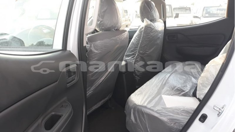 Big with watermark mitsubishi l200 abhasia import dubai 2392