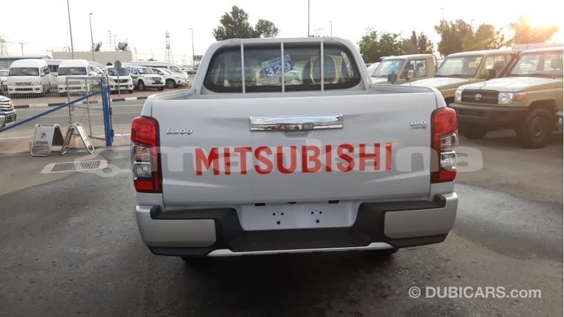Big with watermark mitsubishi l200 abhasia import dubai 2392