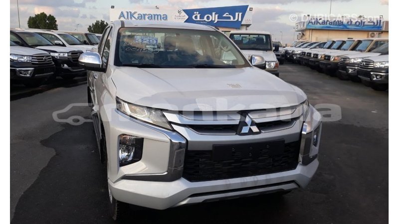 Big with watermark mitsubishi l200 abhasia import dubai 2392