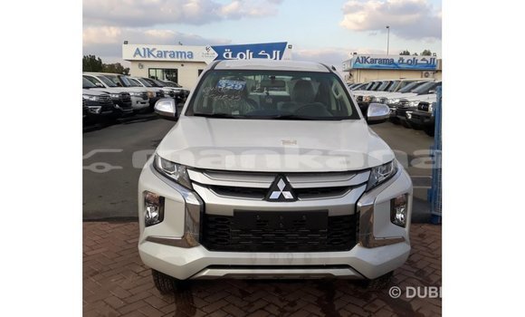 Buy Import Mitsubishi L200 White Car in Import - Dubai in Abhasia Buy Import Mitsubishi L200 White Car in Import - Dubai in Abhasia