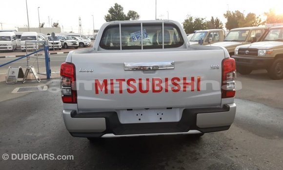 Buy Import Mitsubishi L200 White Car in Import - Dubai in Abhasia Buy Import Mitsubishi L200 White Car in Import - Dubai in Abhasia