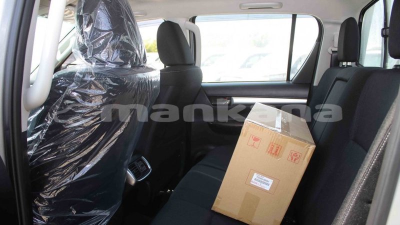 Big with watermark toyota hilux abhasia import dubai 2395