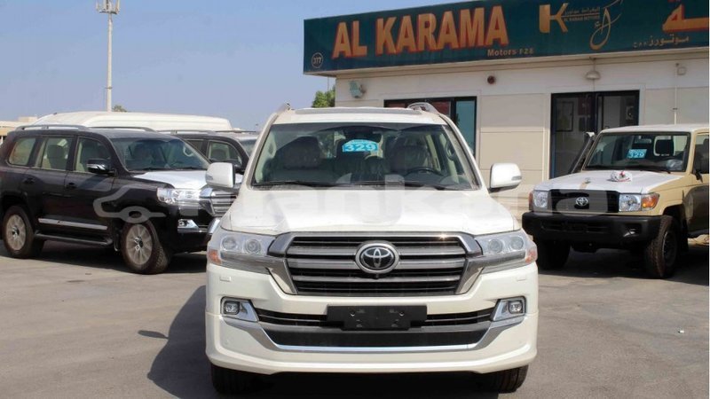 Big with watermark toyota land cruiser abhasia import dubai 2398