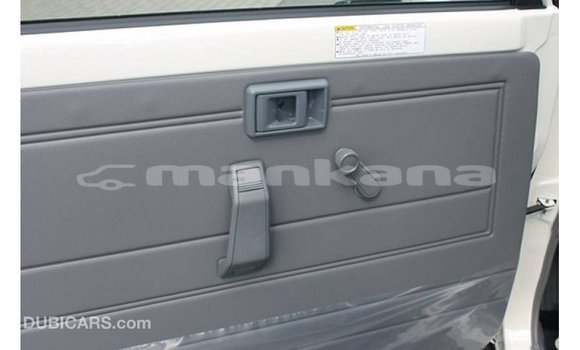 Buy Import Toyota Land Cruiser White Car in Import - Dubai in Abhasia Buy Import Toyota Land Cruiser White Car in Import - Dubai in Abhasia