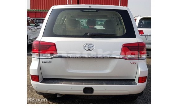 Buy Import Toyota Land Cruiser White Car in Import - Dubai in Abhasia Buy Import Toyota Land Cruiser White Car in Import - Dubai in Abhasia