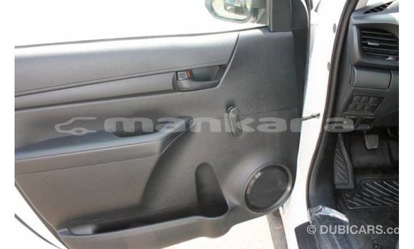 Buy Import Toyota Hilux White Car in Import - Dubai in Abhasia Buy Import Toyota Hilux White Car in Import - Dubai in Abhasia