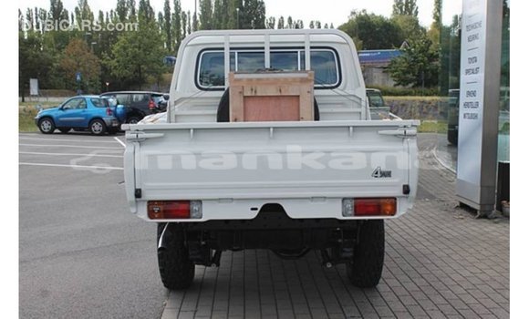Buy Import Toyota Land Cruiser White Car in Import - Dubai in Abhasia Buy Import Toyota Land Cruiser White Car in Import - Dubai in Abhasia