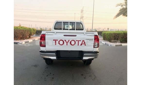 Buy Import Toyota Hilux White Car in Import - Dubai in Abhasia Buy Import Toyota Hilux White Car in Import - Dubai in Abhasia