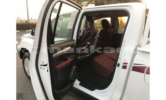 Buy Import Toyota Hilux White Car in Import - Dubai in Abhasia Buy Import Toyota Hilux White Car in Import - Dubai in Abhasia