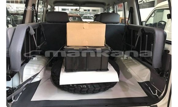 Buy Import Toyota Land Cruiser White Car in Import - Dubai in Abhasia Buy Import Toyota Land Cruiser White Car in Import - Dubai in Abhasia
