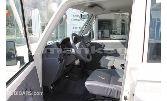 Buy Import Toyota Land Cruiser White Car in Import - Dubai in Abhasia Buy Import Toyota Land Cruiser White Car in Import - Dubai in Abhasia