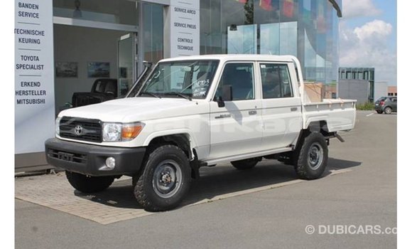 Buy Import Toyota Land Cruiser White Car in Import - Dubai in Abhasia Buy Import Toyota Land Cruiser White Car in Import - Dubai in Abhasia