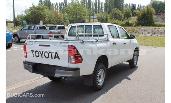 Buy Import Toyota Hilux White Car in Import - Dubai in Abhasia Buy Import Toyota Hilux White Car in Import - Dubai in Abhasia