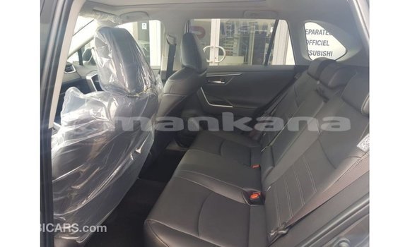 Buy Import Toyota HiAce Other Truck in Import - Dubai in Abhasia Buy Import Toyota HiAce Other Truck in Import - Dubai in Abhasia