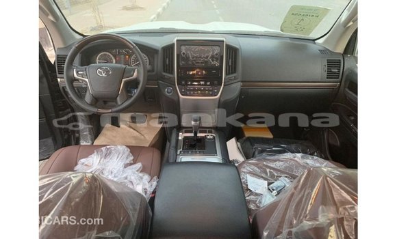 Buy Import Toyota Land Cruiser Black Car in Import - Dubai in Abhasia Buy Import Toyota Land Cruiser Black Car in Import - Dubai in Abhasia