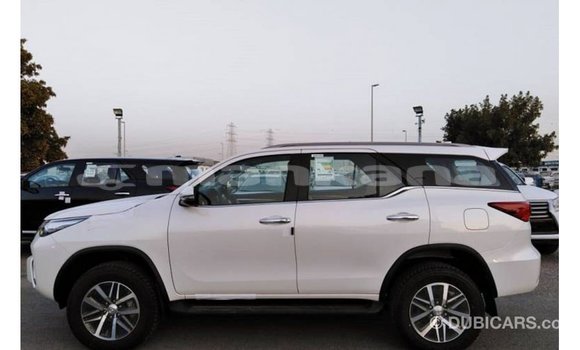 Buy Import Toyota Fortuner White Car in Import - Dubai in Abhasia Buy Import Toyota Fortuner White Car in Import - Dubai in Abhasia