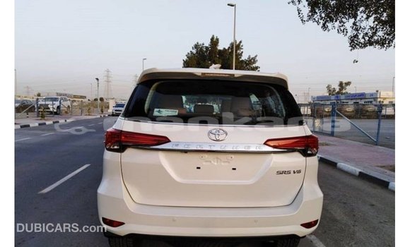 Buy Import Toyota Fortuner White Car in Import - Dubai in Abhasia Buy Import Toyota Fortuner White Car in Import - Dubai in Abhasia