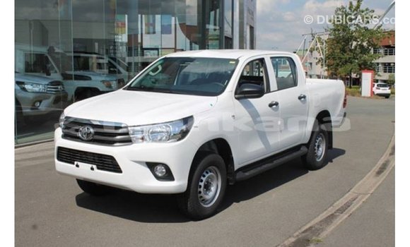 Buy Import Toyota Hilux White Car in Import - Dubai in Abhasia Buy Import Toyota Hilux White Car in Import - Dubai in Abhasia
