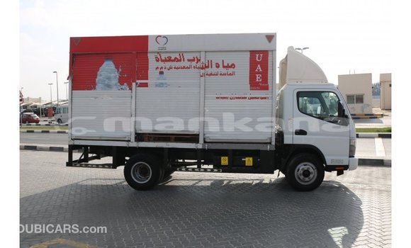 Buy Import Mitsubishi Carisma White Car in Import - Dubai in Abhasia