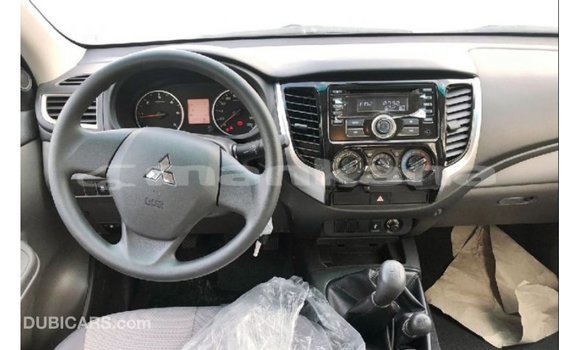 Buy Import Mitsubishi L200 Brown Car in Import - Dubai in Abhasia Buy Import Mitsubishi L200 Brown Car in Import - Dubai in Abhasia