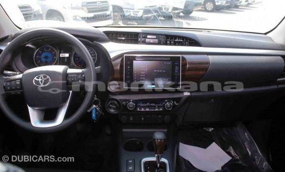 Buy Import Toyota Hilux White Car in Import - Dubai in Abhasia Buy Import Toyota Hilux White Car in Import - Dubai in Abhasia