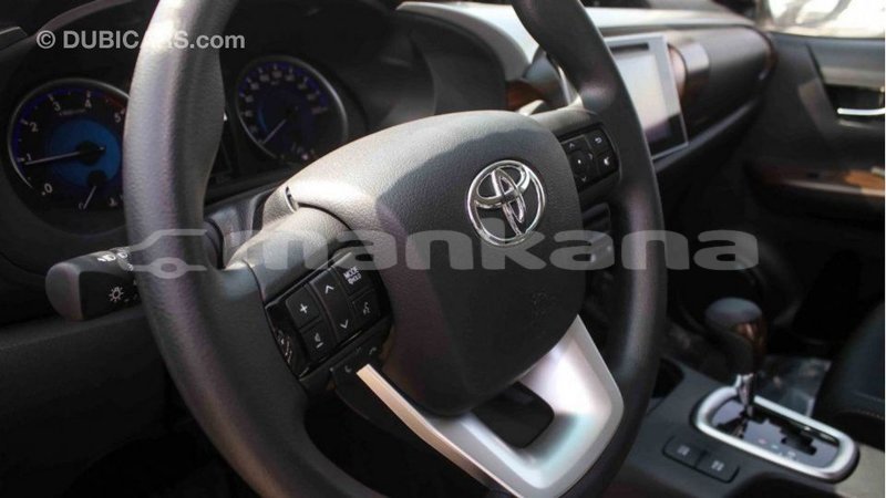 Big with watermark toyota hilux abhasia import dubai 2462