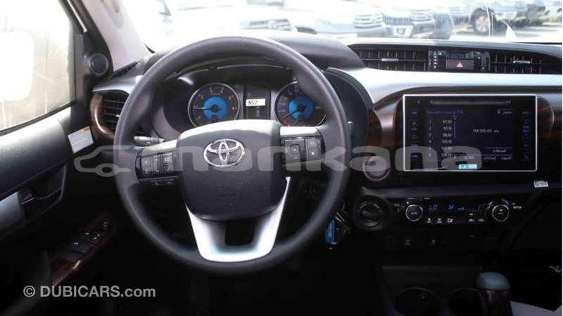 Big with watermark toyota hilux abhasia import dubai 2462