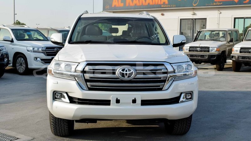 Big with watermark toyota land cruiser abhasia import dubai 2463