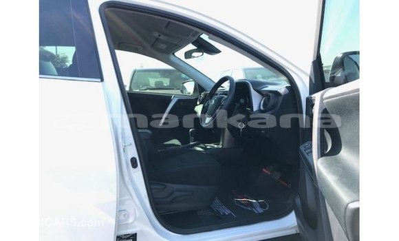Buy Import Toyota HiAce White Truck in Import - Dubai in Abhasia Buy Import Toyota HiAce White Truck in Import - Dubai in Abhasia