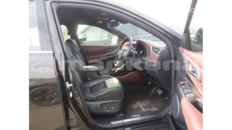 Big with watermark toyota harrier abhasia import dubai 2473
