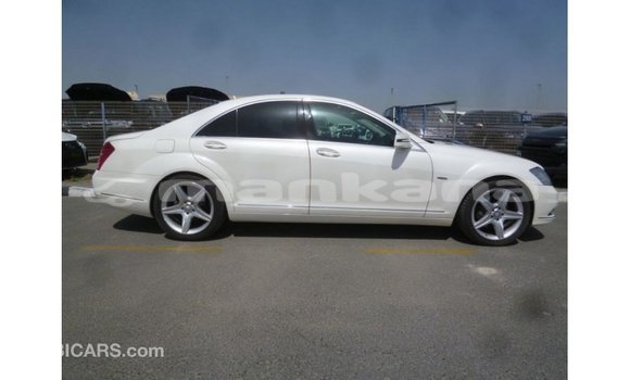 Buy Import Mercedes-Benz 190 White Car in Import - Dubai in Abhasia Buy Import Mercedes-Benz 190 White Car in Import - Dubai in Abhasia